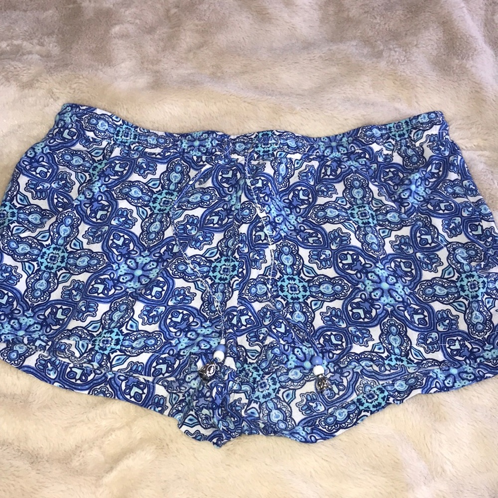 shorts with tie